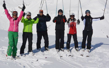 Ihr seid noch nie Skigefahren oder es ist schon eine Weile her? Ihr wollt Euch mal wieder sanft einfahren und Sicherheit gewinnen. Dann findet Ihr hier die richtigen Kurse für Euch!